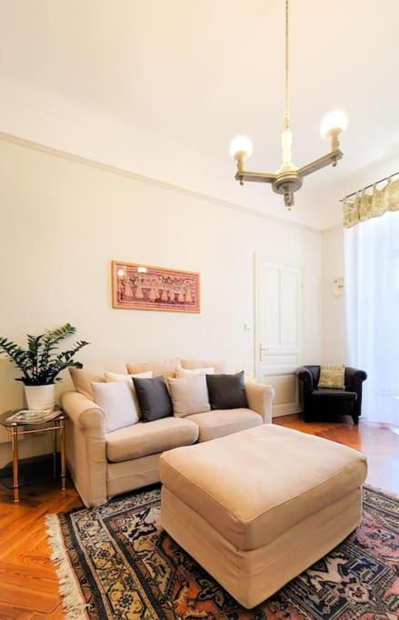 Thekeystudio,Tiramisu Nel Cuore Della Citta Bordighera Exterior photo